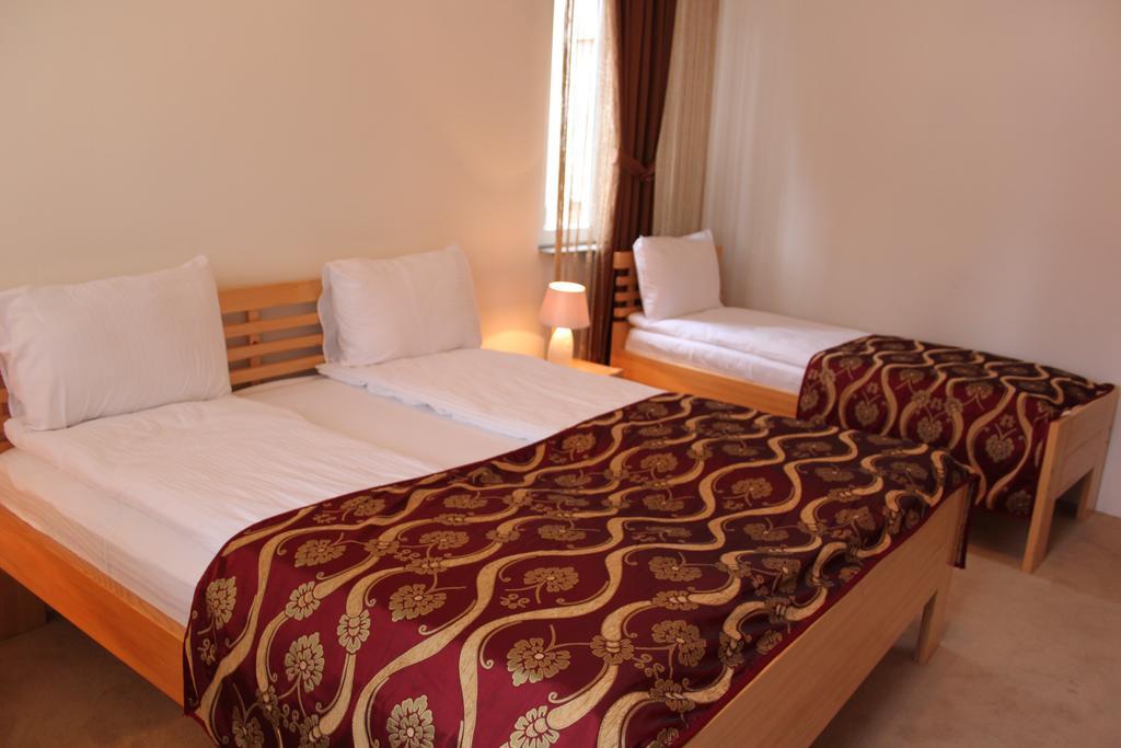 B&B Berr Сараєво Екстер'єр фото